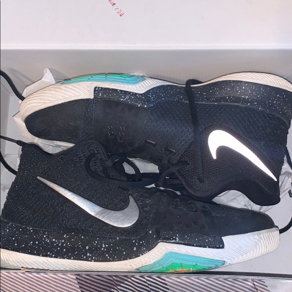 Kyrie 3